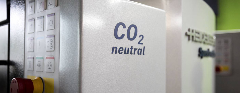 Offsetdruckwerk mit Schirftzug "CO2 neutral"